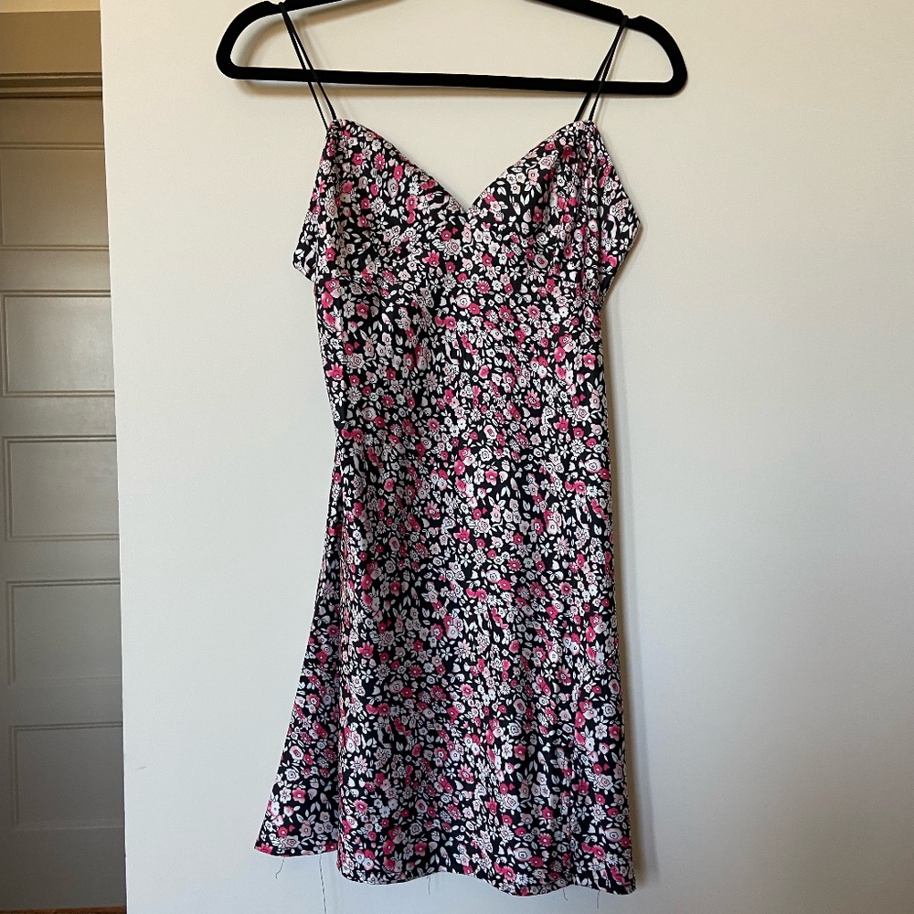 NWT Lioness Floral Dress